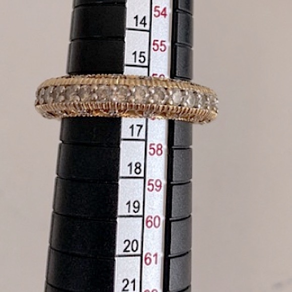 Beaut 14k Solid Gold and 44 Diamonds - Picture 14 of 16